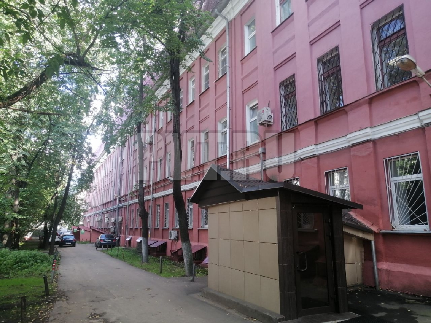Красноворотский пер., 3с1 